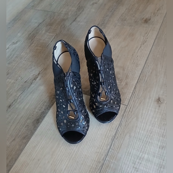 Jimmy Choo Tactic Black Nappa and Shiny Leather Sandal Booties. Size 37 - Picture 4 of 13